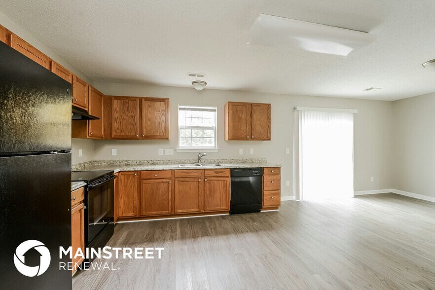 Building Photo - 5511 Grapevine Ct