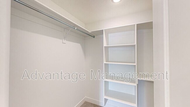 Building Photo - 1583 Stark Dr