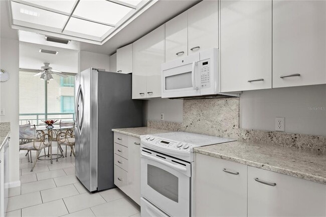 Building Photo - 1540 Gulf Blvd