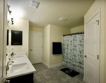 Building Photo - 424 Buchannan Dr
