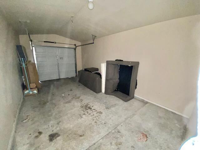 Building Photo - 15006 Nunda Dr