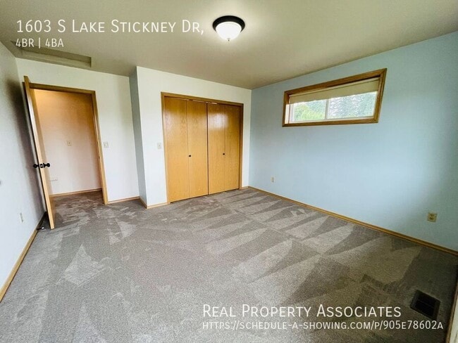 Building Photo - 1603 S Lake Stickney Dr