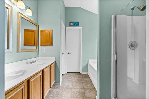 Building Photo - 1055 Port Sullivan Dr