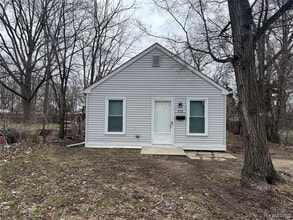 Building Photo - 438 Kenilworth Ave