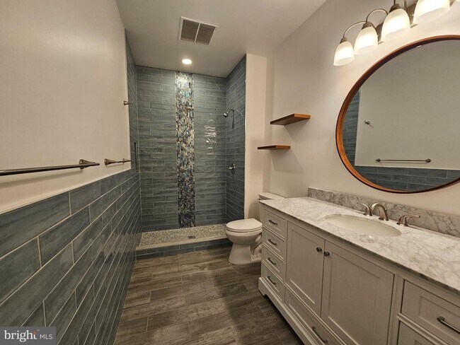 Building Photo - 6491 Cheyenne Dr