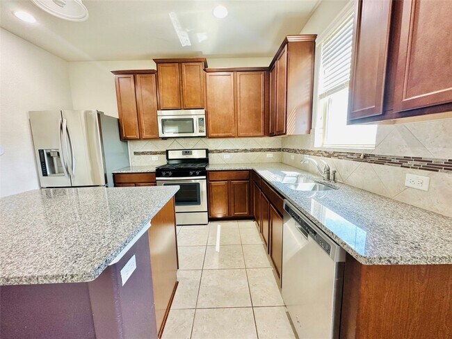 Building Photo - 7317 Highland Bluff Cove