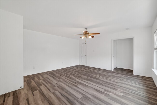 Building Photo - 14311 Glade Point Dr