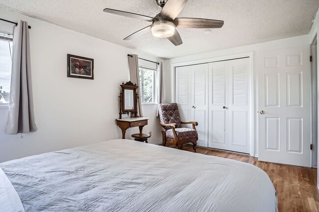 Building Photo - Piano & Pines 3 BDR Retreat