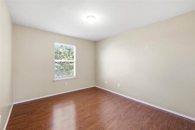 Building Photo - 11525 Autumn Ash Dr