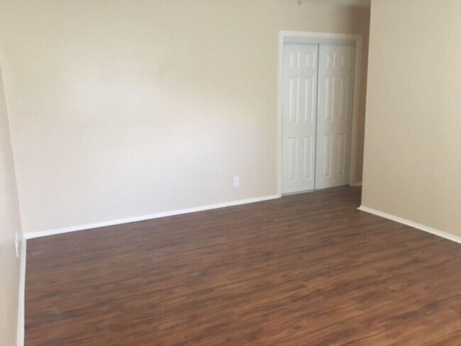 Building Photo - 9009 Quail Valley Dr