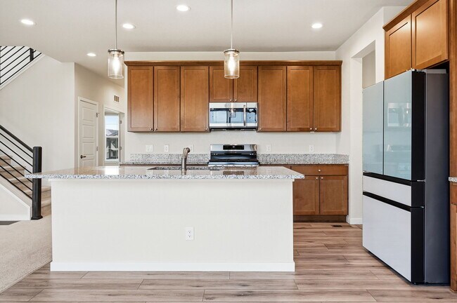 Building Photo - 137 Mohawk Cir