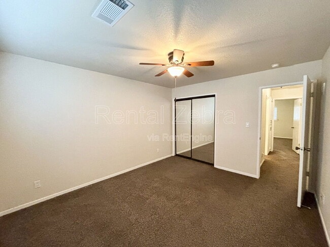 Building Photo - 3072 Colony Park Dr