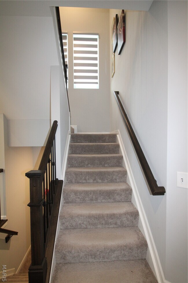 Building Photo - 818 Memsie Dr