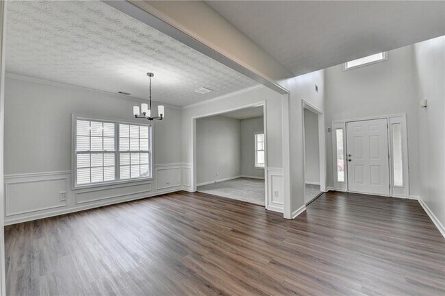 Building Photo - 6670 Island Pointe Dr