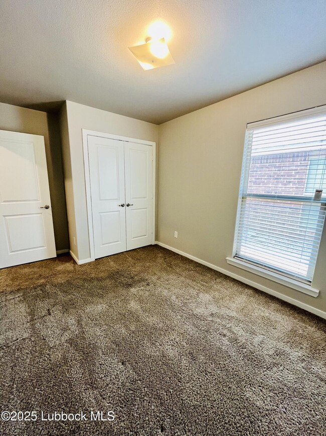 Building Photo - 14411 Avenue X