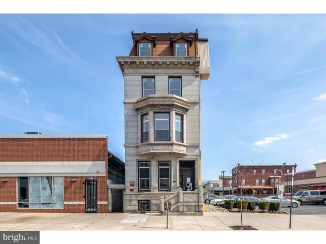 Building Photo - 2221 S Broad St