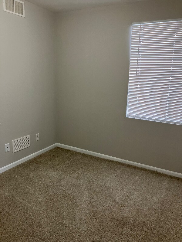 Building Photo - 152 Bertram Dr