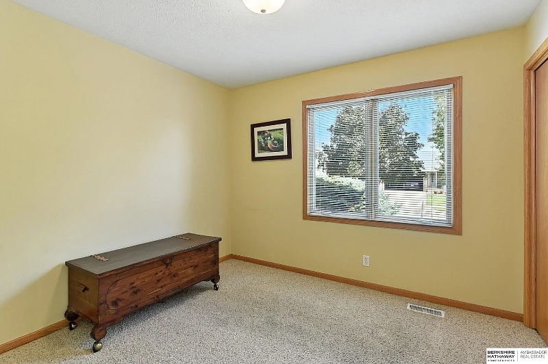 Building Photo - 16125 Timberlane Dr