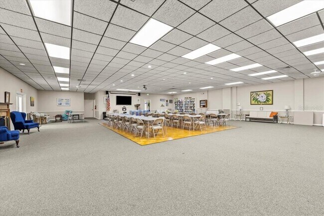 Building Photo - 1235 S Highland Ave