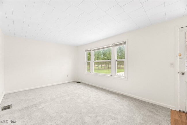 Building Photo - 3060 Ravenna St