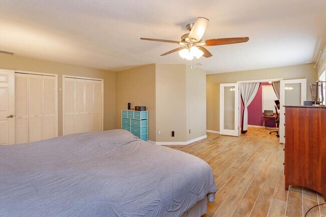 Building Photo - 413 Sandy Hill Dr