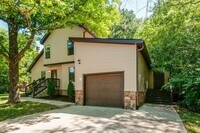 Building Photo - 625 Mercer Dr