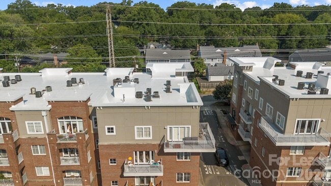 Building Photo - 1903 Kenilworth Ave
