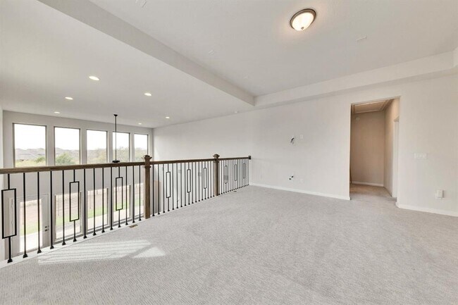 Building Photo - 14400 Kira Ln