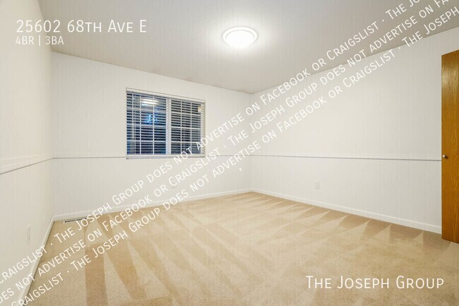 Building Photo - 25602 68th Ave E