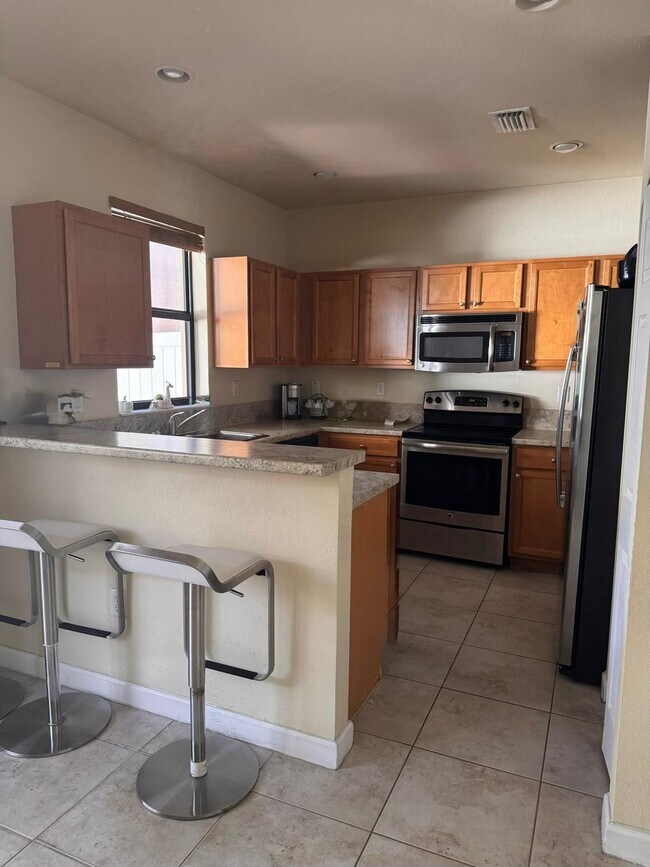 Building Photo - 3375 W 90th Terrace