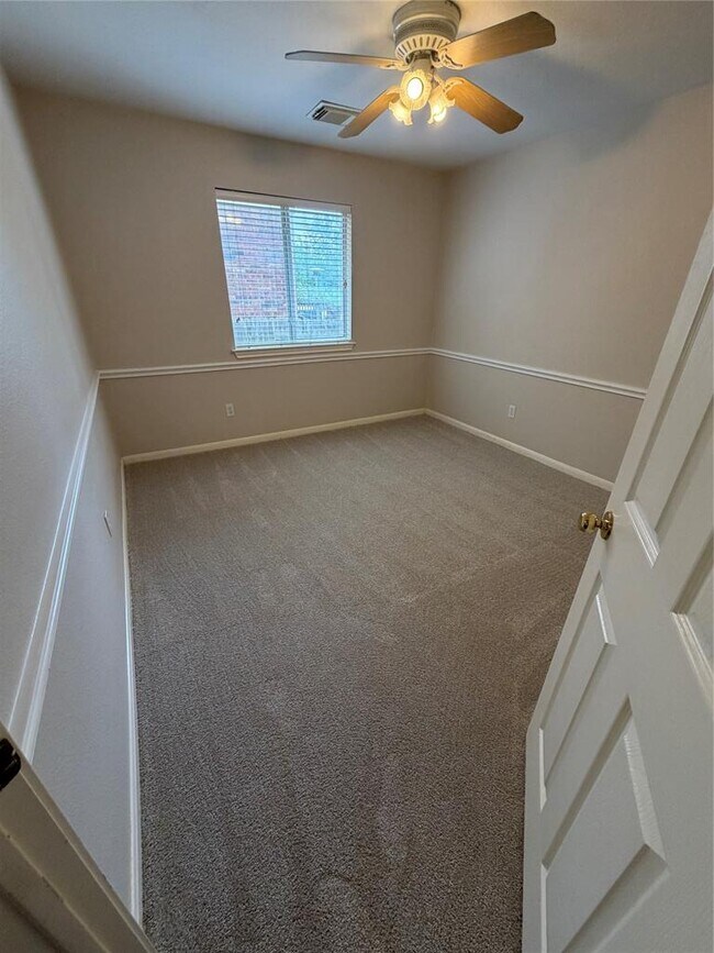 Building Photo - 8413 Sea Ash Cir