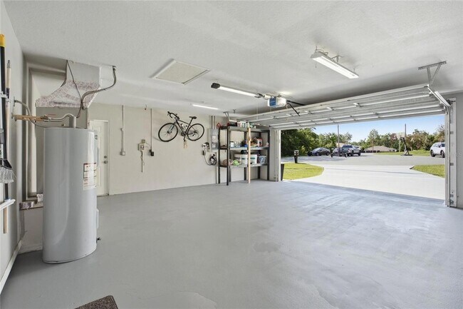 Building Photo - 10924 SW 48th Terrace