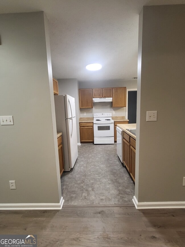 Building Photo - 112 Sundown Dr