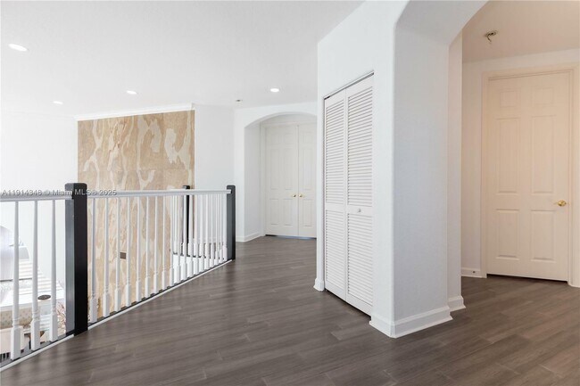 Building Photo - 19250 SW 30th St