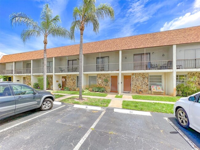 Primary Photo - 5235 SW 40th Ave