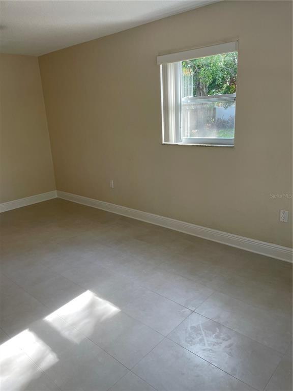 Building Photo - 337 Lagoon Dr