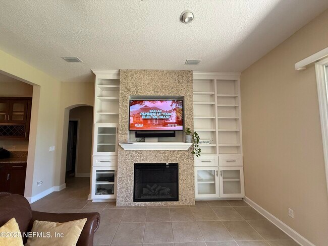 Building Photo - 4786 Yacht Ct