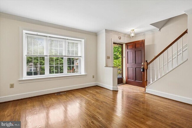 Building Photo - 5834 Waterdale Ct