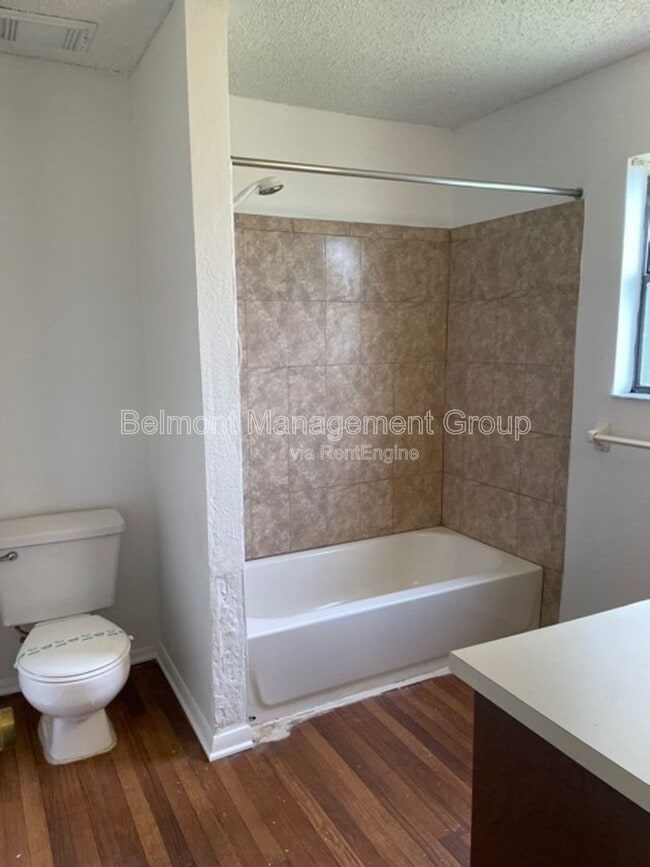 Building Photo - 2030 Cascades Blvd