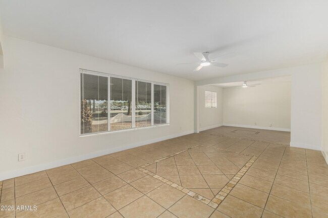 Building Photo - 5620 N 19th Ave
