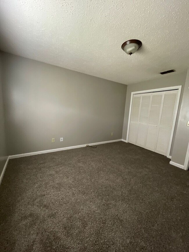 Building Photo - 3638 Barfield Crescent Rd