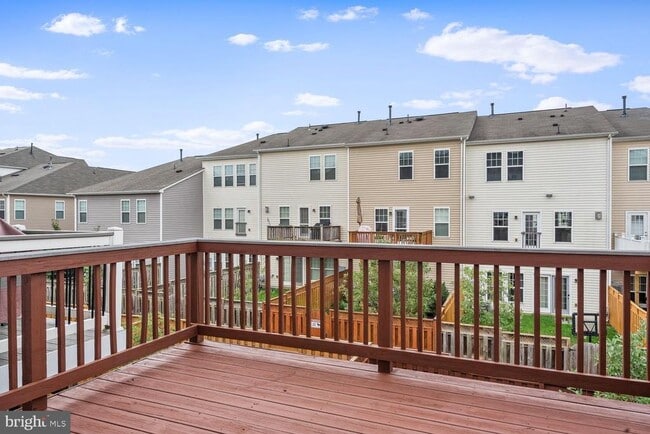 Building Photo - 41833 Diabase Square