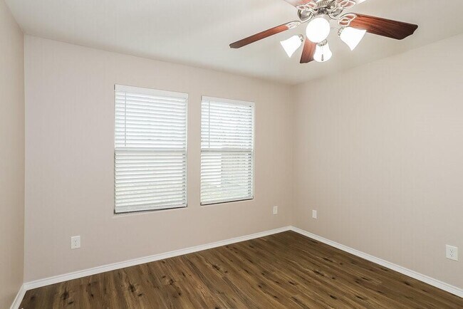 Building Photo - 9614 Brandon Rock Lane