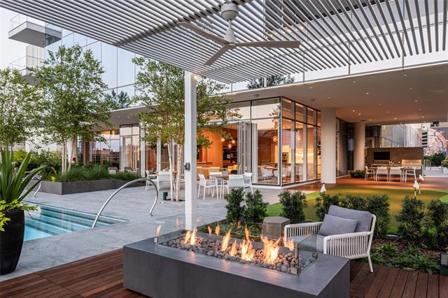 Building Photo - 1747 Leonard St