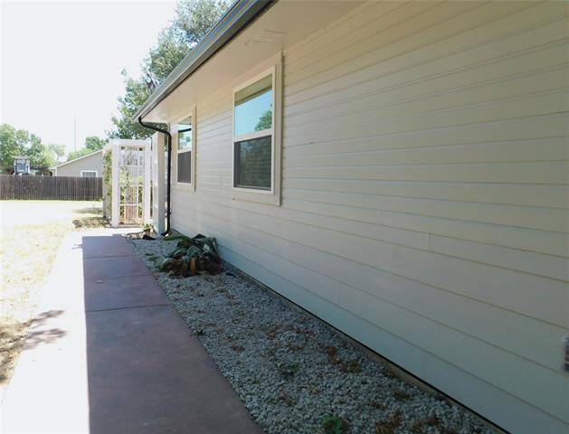 Building Photo - 404 Woodson Cir