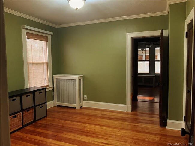 Building Photo - 24 Maplewood Ave