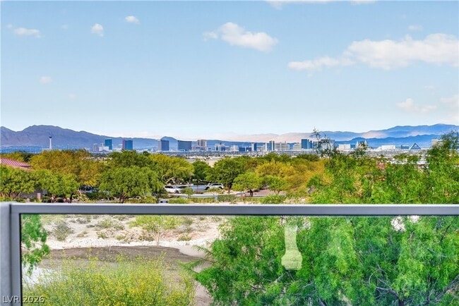 Building Photo - 98 Sun Glow Ln