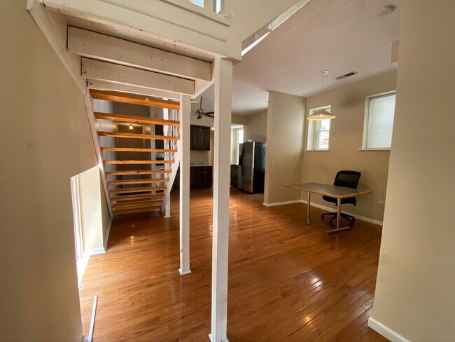 Building Photo - 55 Parker St