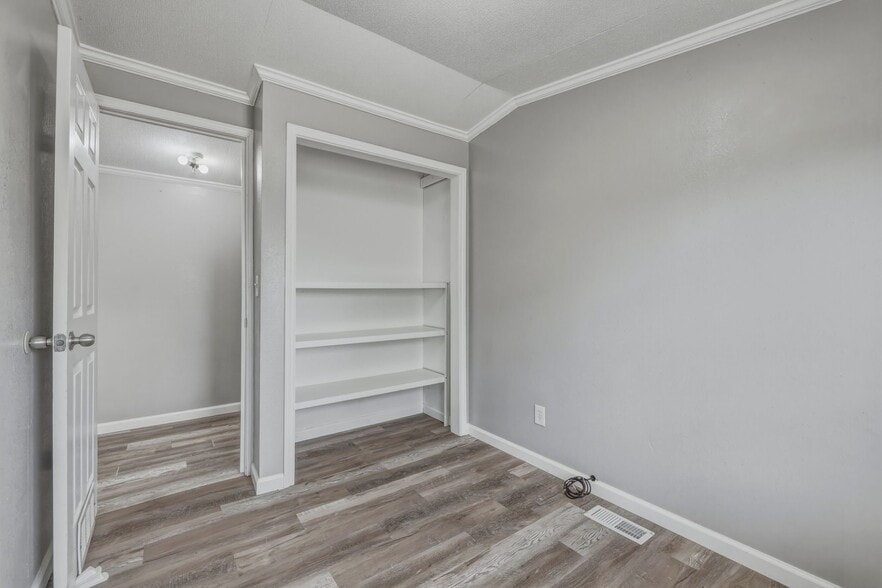 Building Photo - 31 Cinnamon Ln