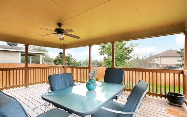 Building Photo - 215 Mallow Grove